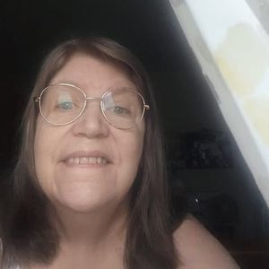 Meet your Posher, Carla